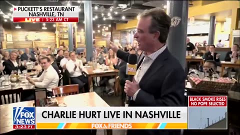 Fox News asks everyone in a Nashville restaurant if they like President