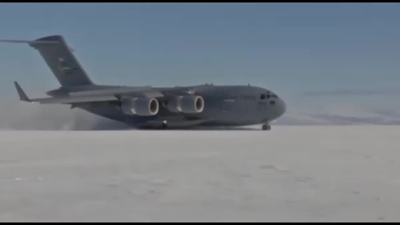 Couldn't Believe #C17 Globe Master Land On ICE Runway Antarctica #Aviation #Fly #AeroArduino