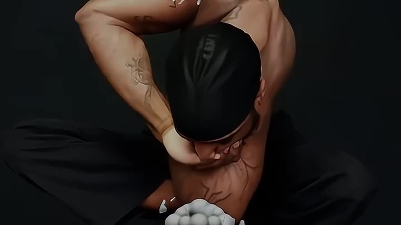 Other doing anime pose vs this guy
