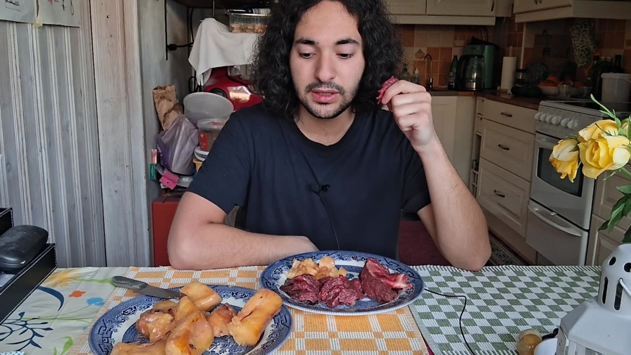 Healthy Raw Meat Day of Eating in the Cold North