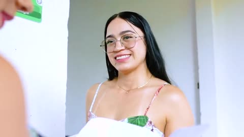 SU AMIGA LE QUITÓ SU NOVIO, Y LA VIDA LE DIO UNA LECCIÓN