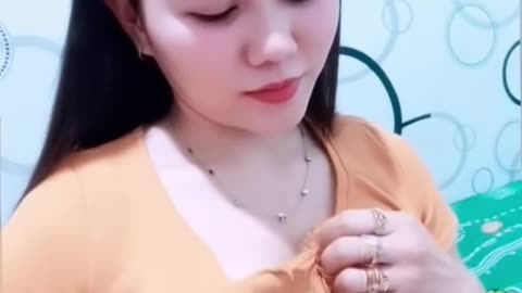 Lebih enak nyusuu apa wedeee