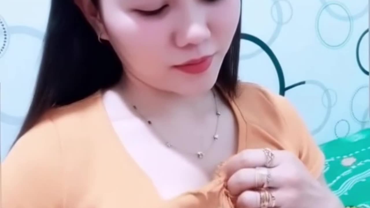 Lebih enak nyusuu apa wedeee