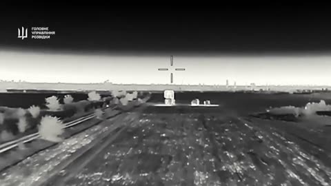 Ukrainian Drone Smashes into S400 Radar in Crimea (Which Shouldn't Be Possible)