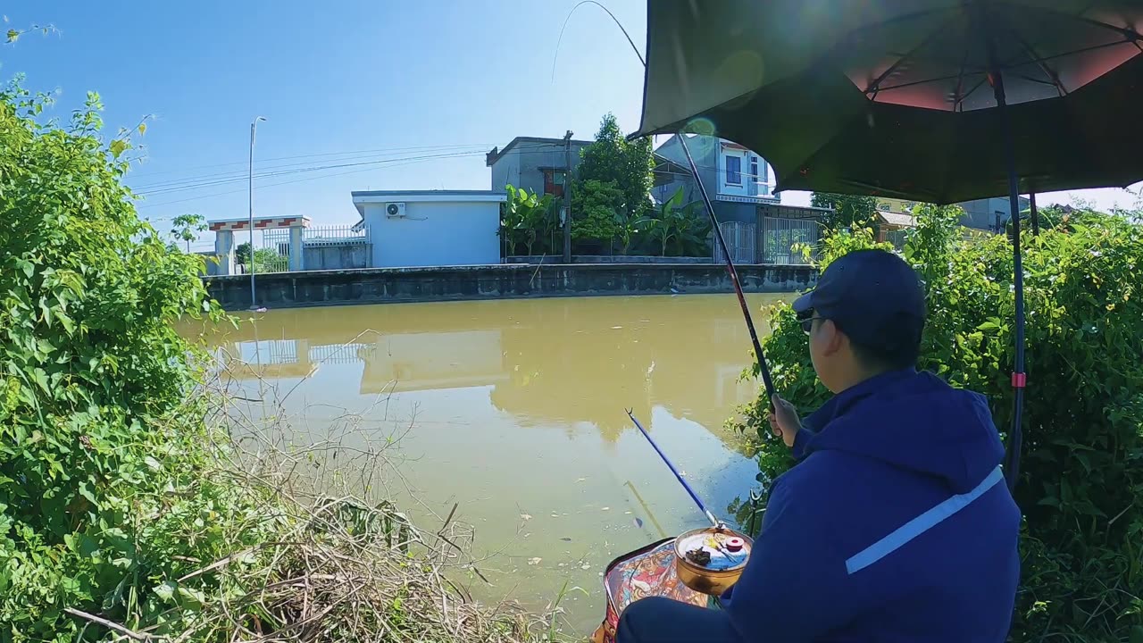 Sturgeon Fly Casting in Lake Depths