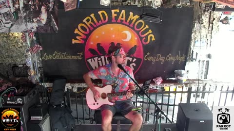 LIVE Music Everyday!