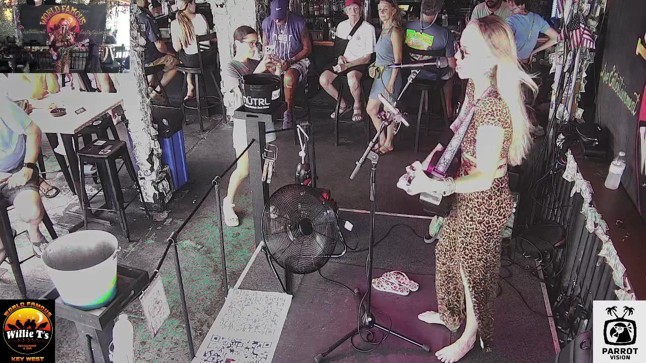 LIVE Music Everyday!