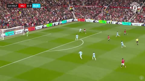 "Manchester United Edge Burnley 3-2 in Five-Goal Thriller | Premier League Highlights"