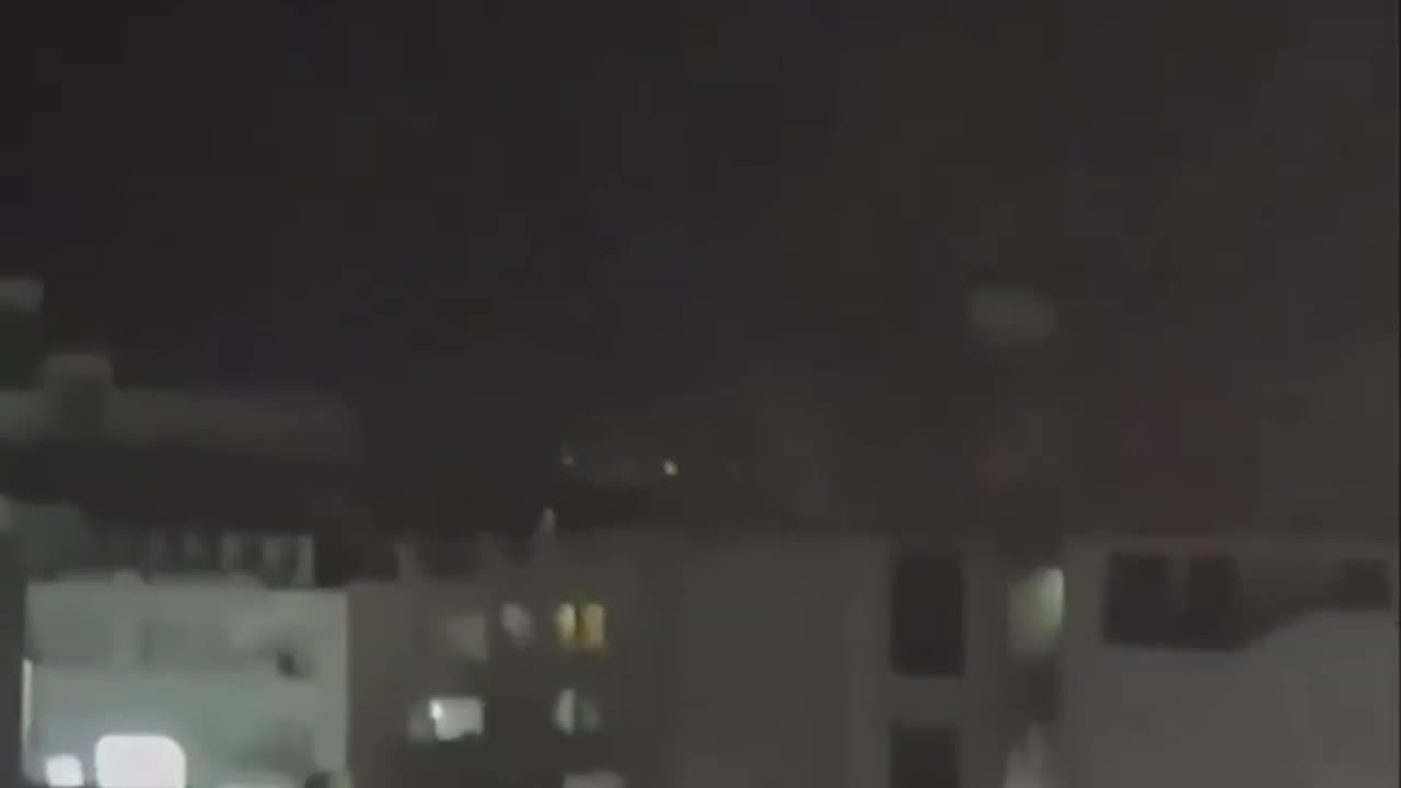 🚨BREAKING: Over 20 U.S. Air Force bombardments on the Houthis in Yemen