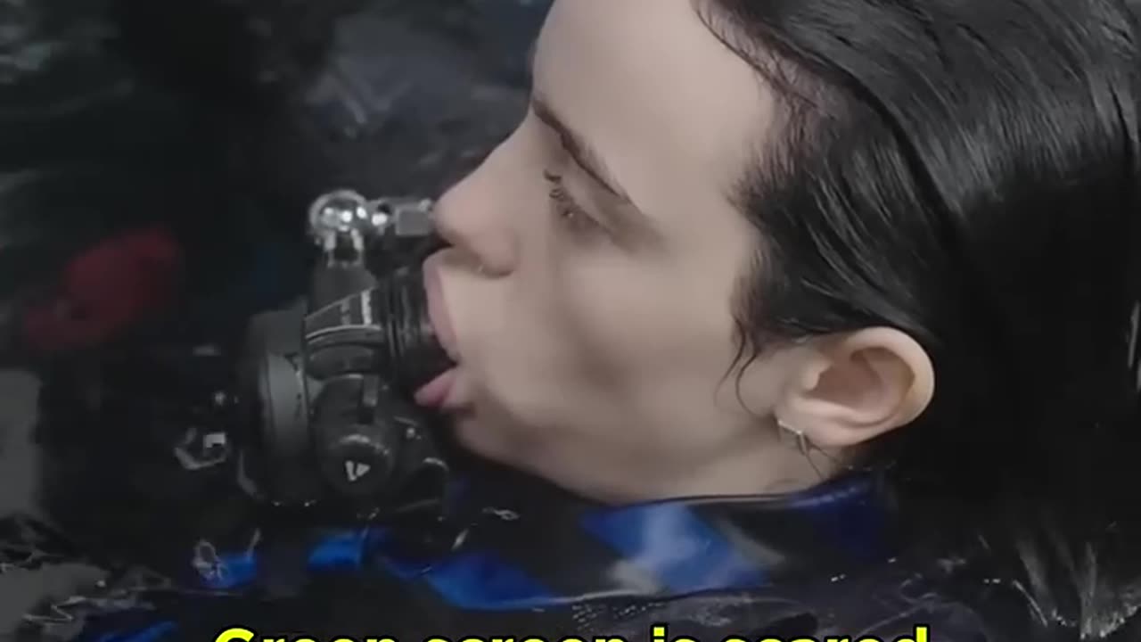 Green screen is literally afraid of Billie Ellish
