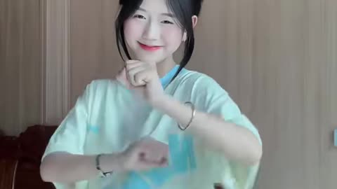 most beautiful girl idol