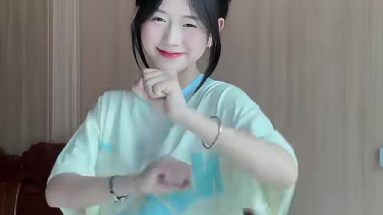 most beautiful girl idol
