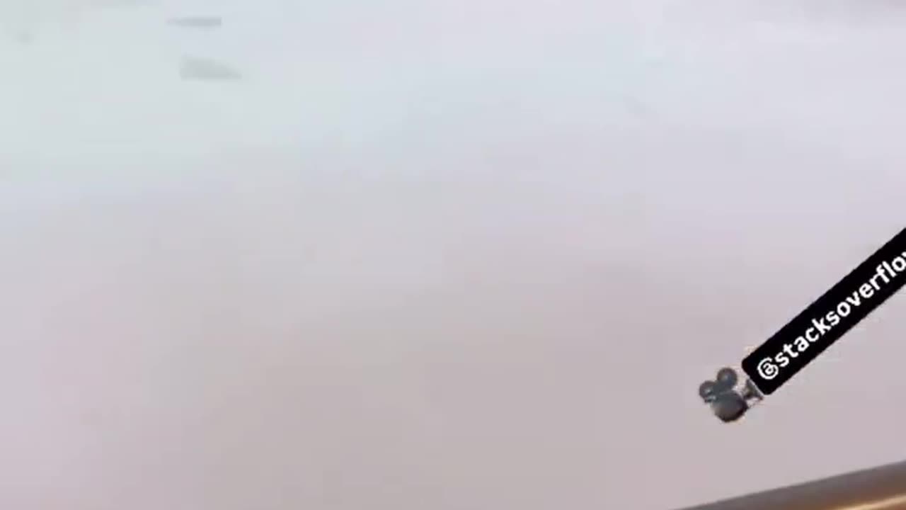 Dindunufin broke both his legs trying to escape after stealing glasses.😁