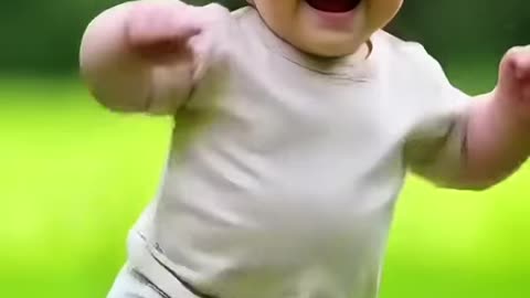 ＂Baby Groove Time – Watch Those Adorable Moves!＂