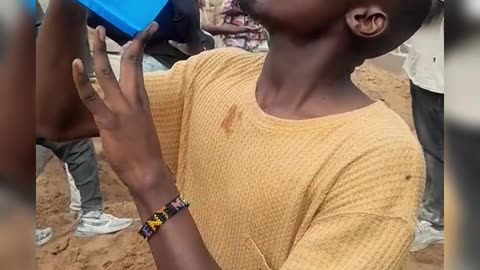 Funny Videos : Drinking a Whole Teapot of Water?! Watch What Happens 😱💧