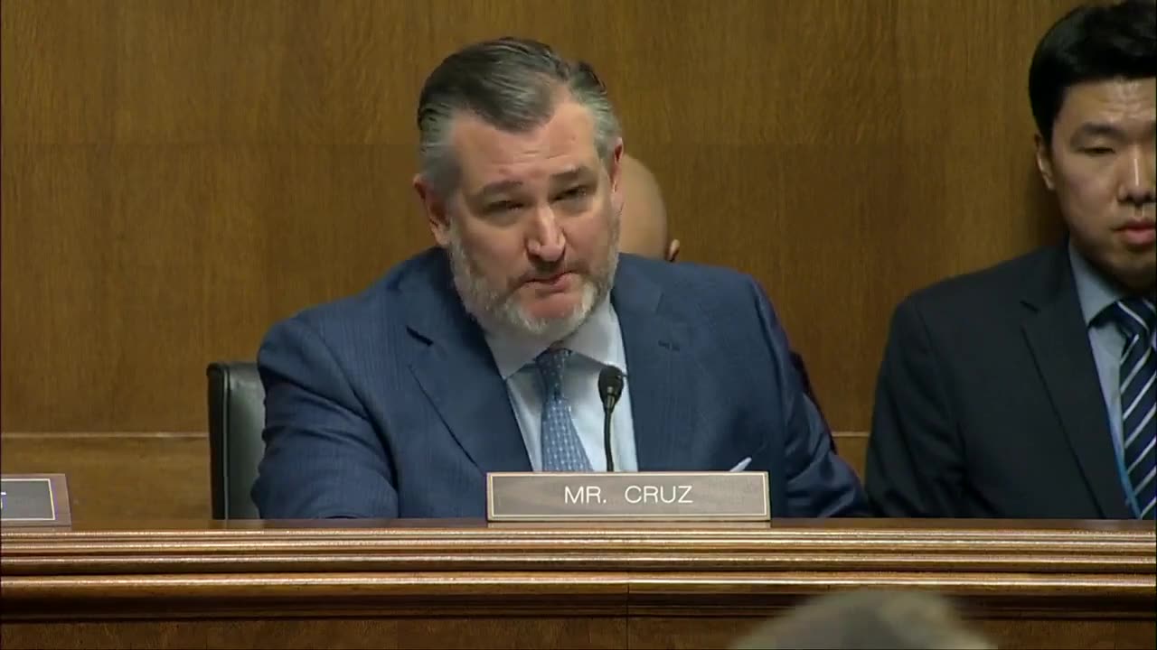 Ted Cruz Causes Cory Booker to Snap with a Simple Question During Hearing on Federal Judges