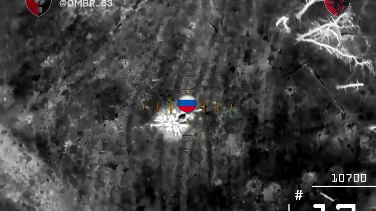 Ukrainian Drone Slinging Grenades like a Flying Vending Machine
