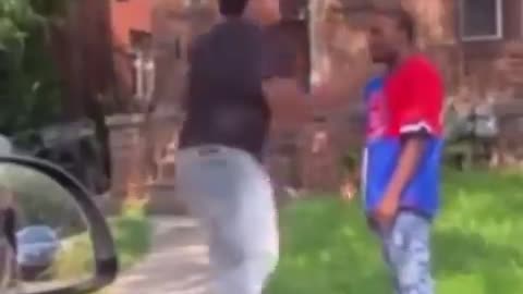 Predator Shows Up for a Little Girl — But Tyrone Was Waiting Instead 🚨😲