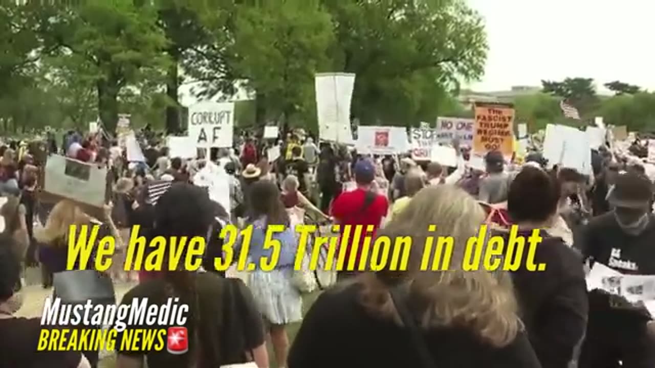 BREAKING NEWS🚨 Protesters in many big Cities are protesting to keep corruption in Government.