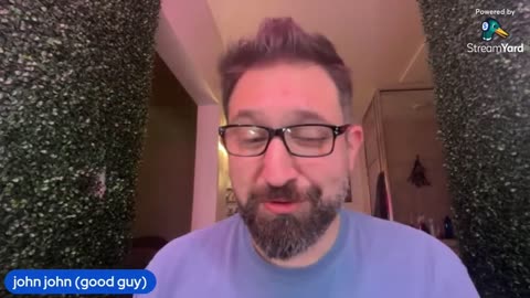 Cyraxx on John John's stream 2025-12-25 "Cyraxx Christmas Celebration (short and sweet)"