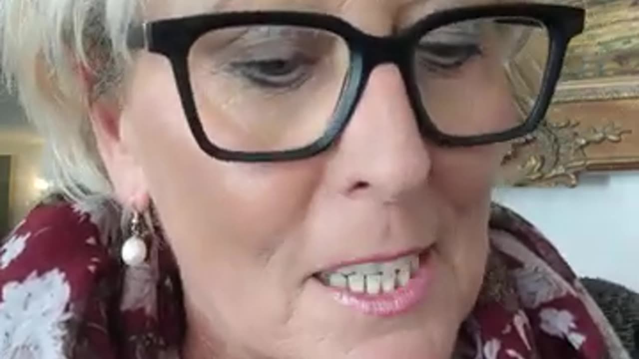 As they say in Lancashire T'int Him! - June Slater UK Politics Uncovered