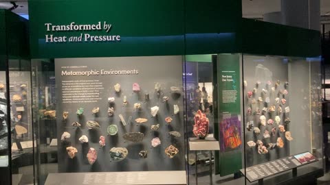 Metamorphic Rocks, Fluorescence, & Gems @ American Museum of Natural History (Manhattan)