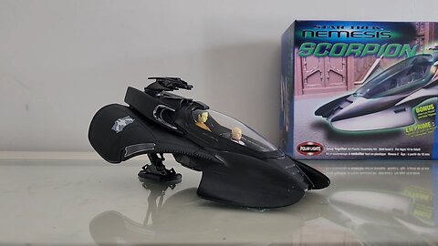 Star Trek Nemesis Scorpion w/ Picard & Data model kit | Polar Lights