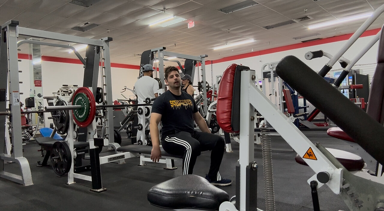 Bench Presses 90KG/198LBs for 8 Reps