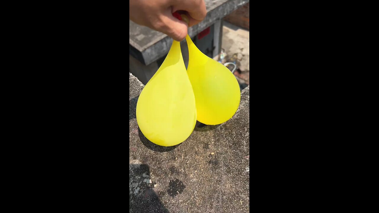 Balloons 🎈 drop 😱