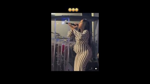 Pregnant Singer 🎤🎶🎵🤰🏽 Your great name