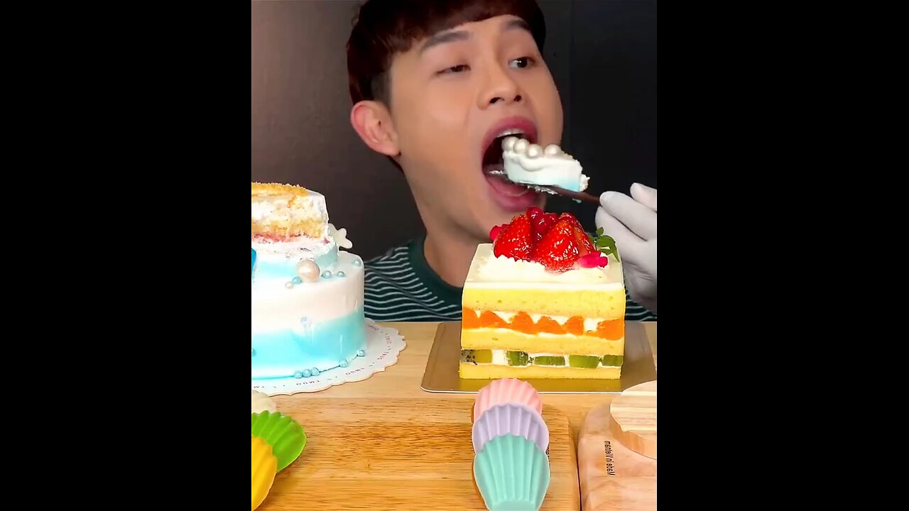 Dessert Cake Mukbang