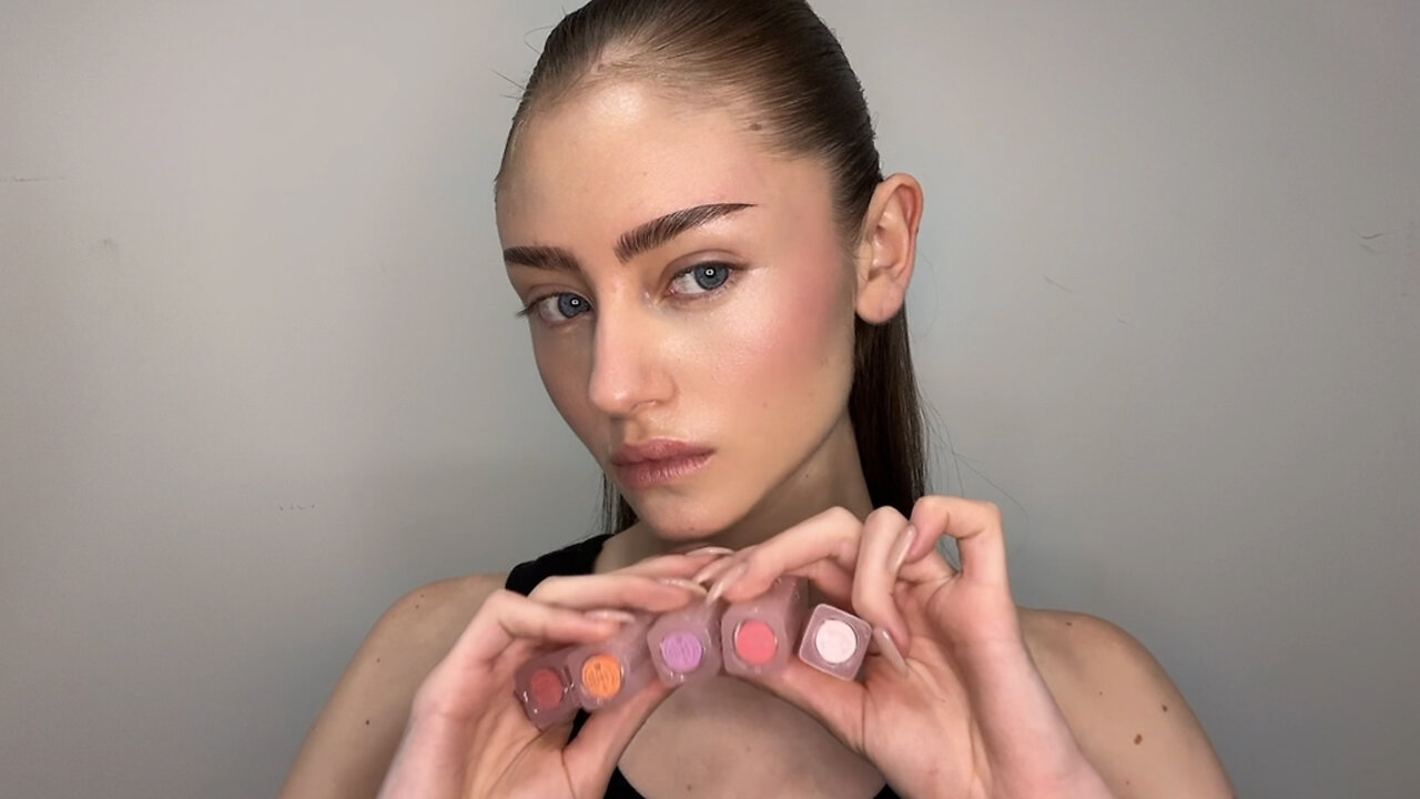 Leni Klum’s Secret to the Perfect Glossy Lips!