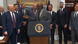 Lawrence Taylor to Trump: 'I'm Here to Serve You'