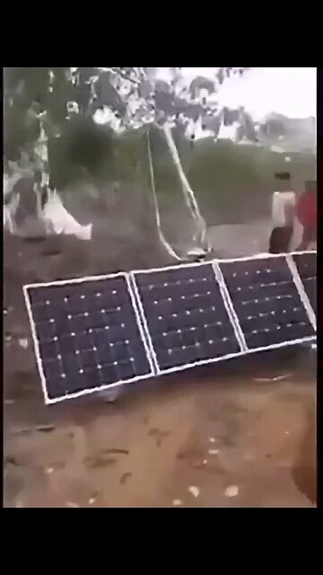 A Sateloon🛰️ Crashes To The Earth