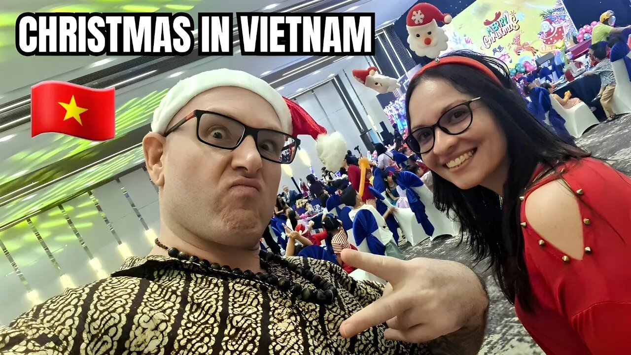 Christmas in Vietnam: The Most Insane ESL Christmas Party I’ve Ever Seen 🇻🇳 🎄 🎅
