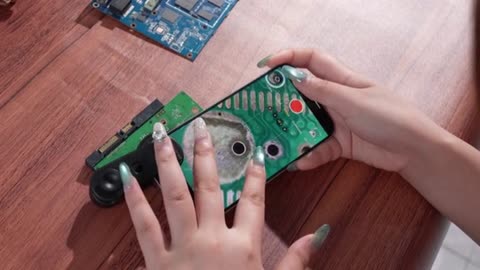 MS3L: World's First 3-Gear Magnification Phone Microscope