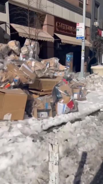 Unattended garbage & snow in a Queens neighborhood, NY under Mayor Zohran Mamdani