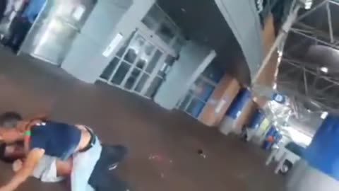 💪🤼 Man Uses Jiu-Jitsu to Subdue Aggressor | FCN