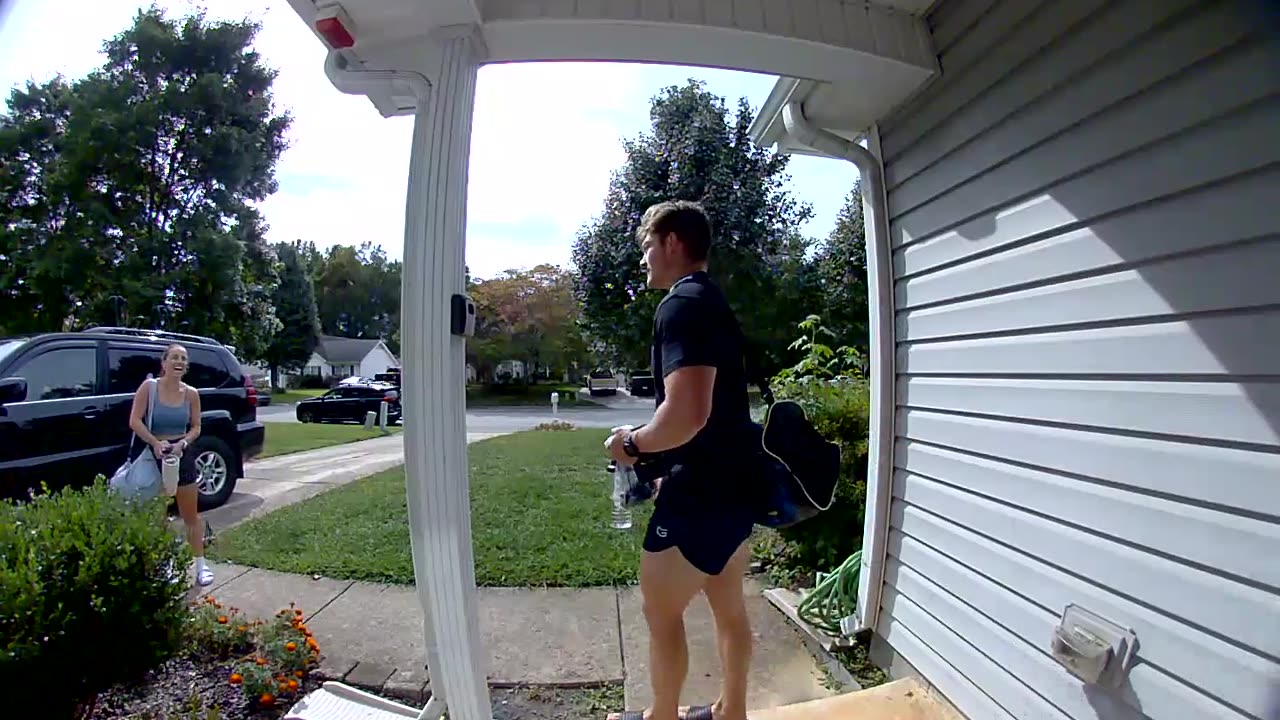 Girls Throws Keys on Roof