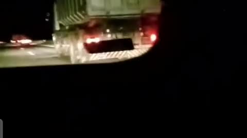 Dögszállító teherautó (száj és körömfájás nevében)