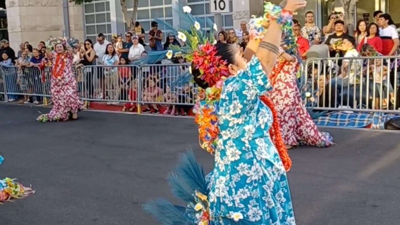 LEI PARADE