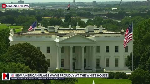 🇺🇸 President Trump’s Big Beautiful American Flags Wave Proudly on The White House Grounds [LIVE]