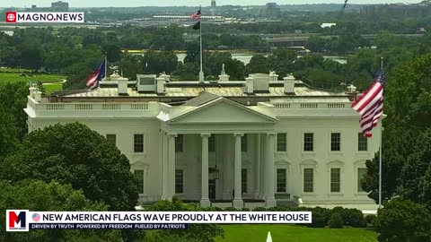 🇺🇸 President Trump’s Big Beautiful American Flags Wave Proudly on The White House Grounds [LIVE]
