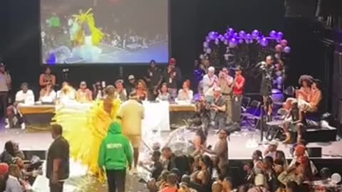 🤣👠 The Funniest Runway Walk Fail You Can't Miss! | FunFM