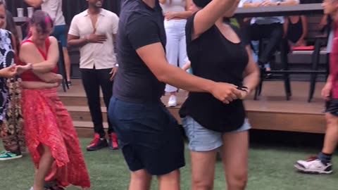 Salsa Night : Connecting & Dancing