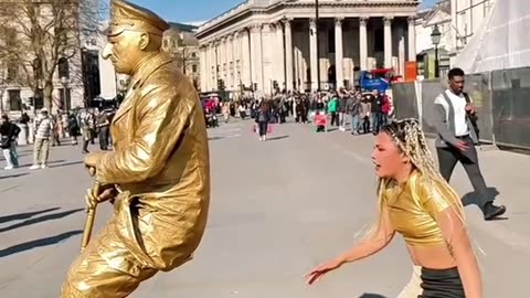 The world’s most flexible girl