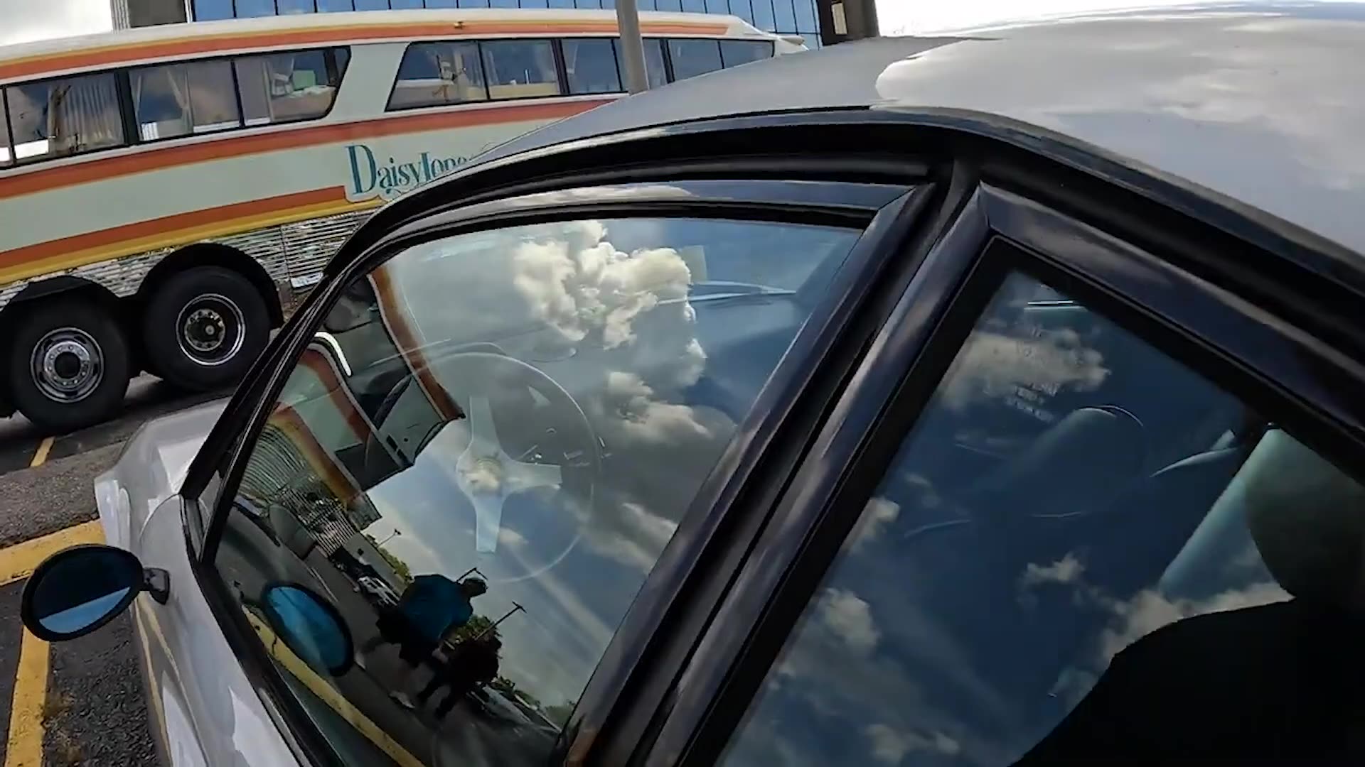 EXQUISITEMAD® Movie Car Rescue: Detailing Ferrari GTB 308 for Daisy Jones & The Six Episode 8 ON SET