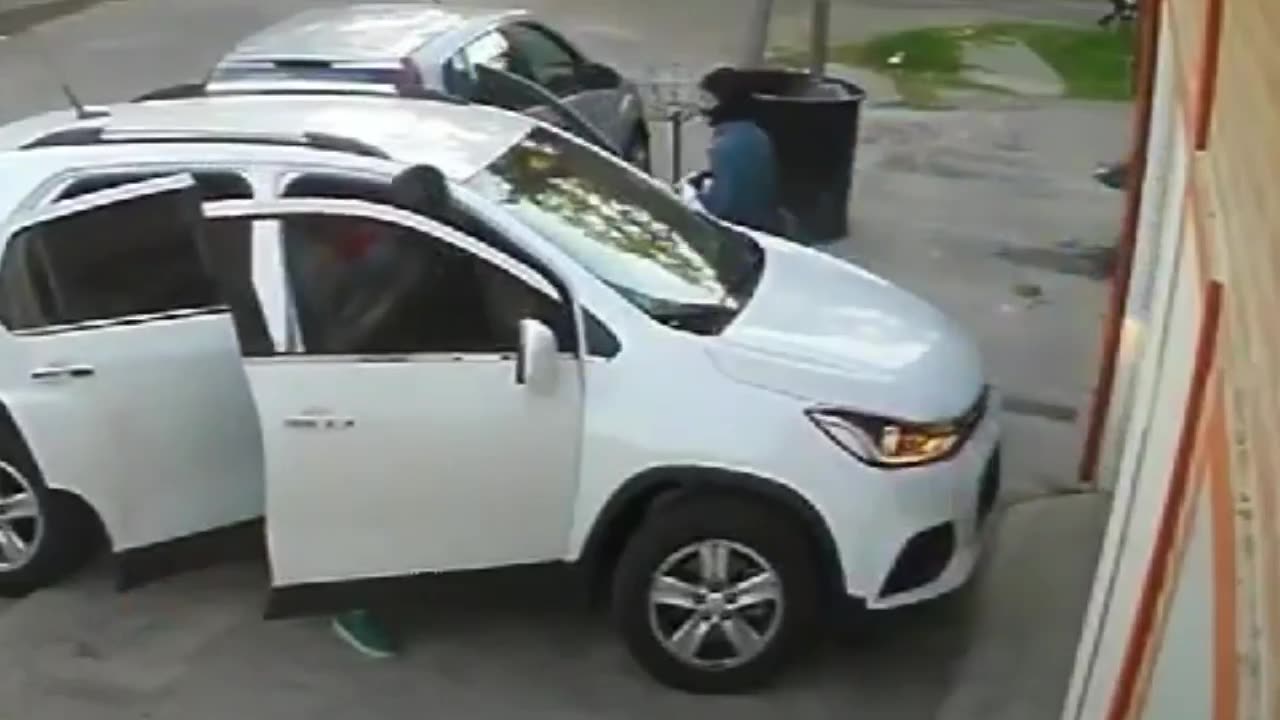 Intento fallido de robo de automóvil en Argentina