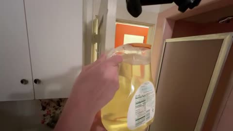 They had p*ss jugs at the stream stars house (2) (washy)