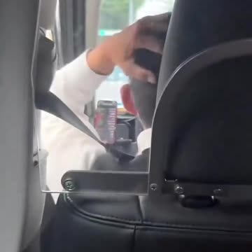 It seems that it was not a good day for the crypto bro...